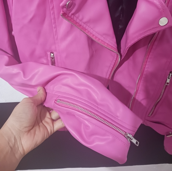 Women Pink Barbie style biker faux leather jacket - Picture 6 of 16